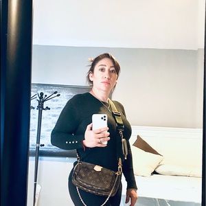 Meet your Posher, Edith